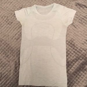 Lulu lemon short sleeve